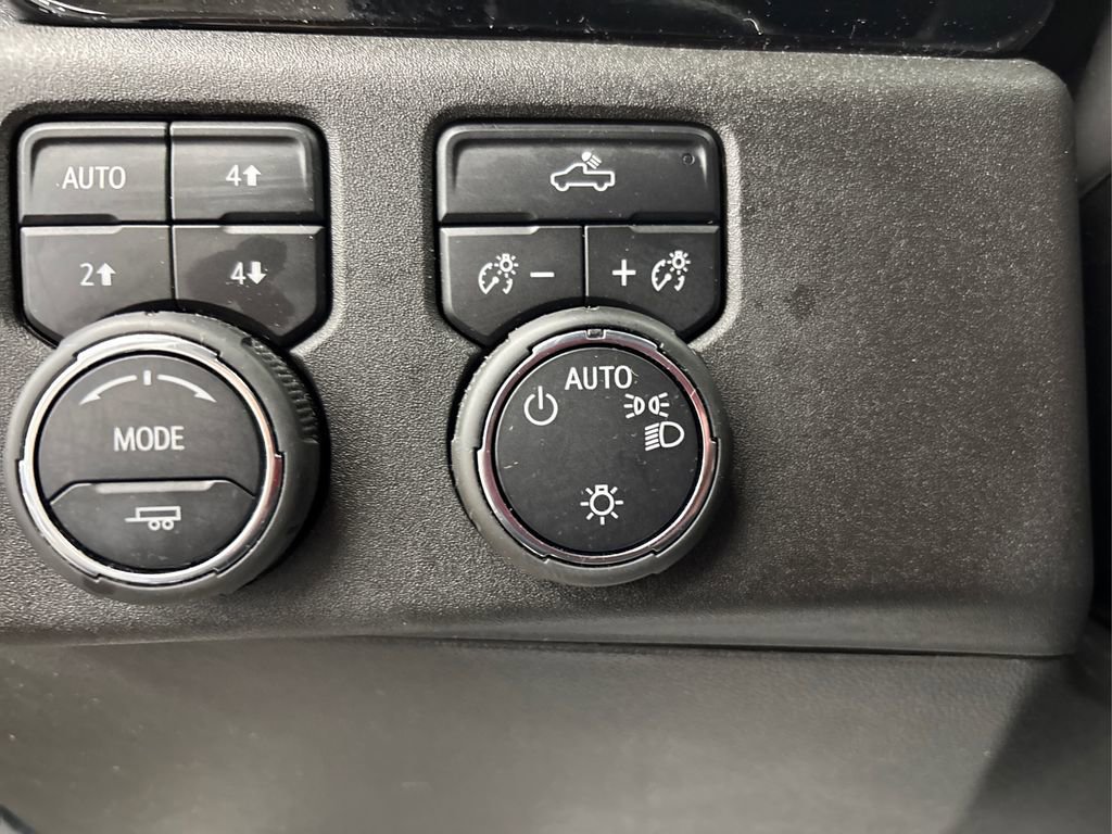 Used 2023 Chevrolet Silverado 1500 LT image 25