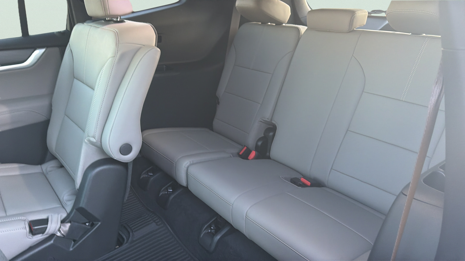 New 2026 GMC Acadia Elevation w/ Elevation Premium Package FWD image 26