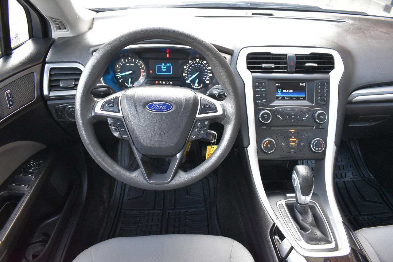 Used 2016 Ford Fusion S image 13