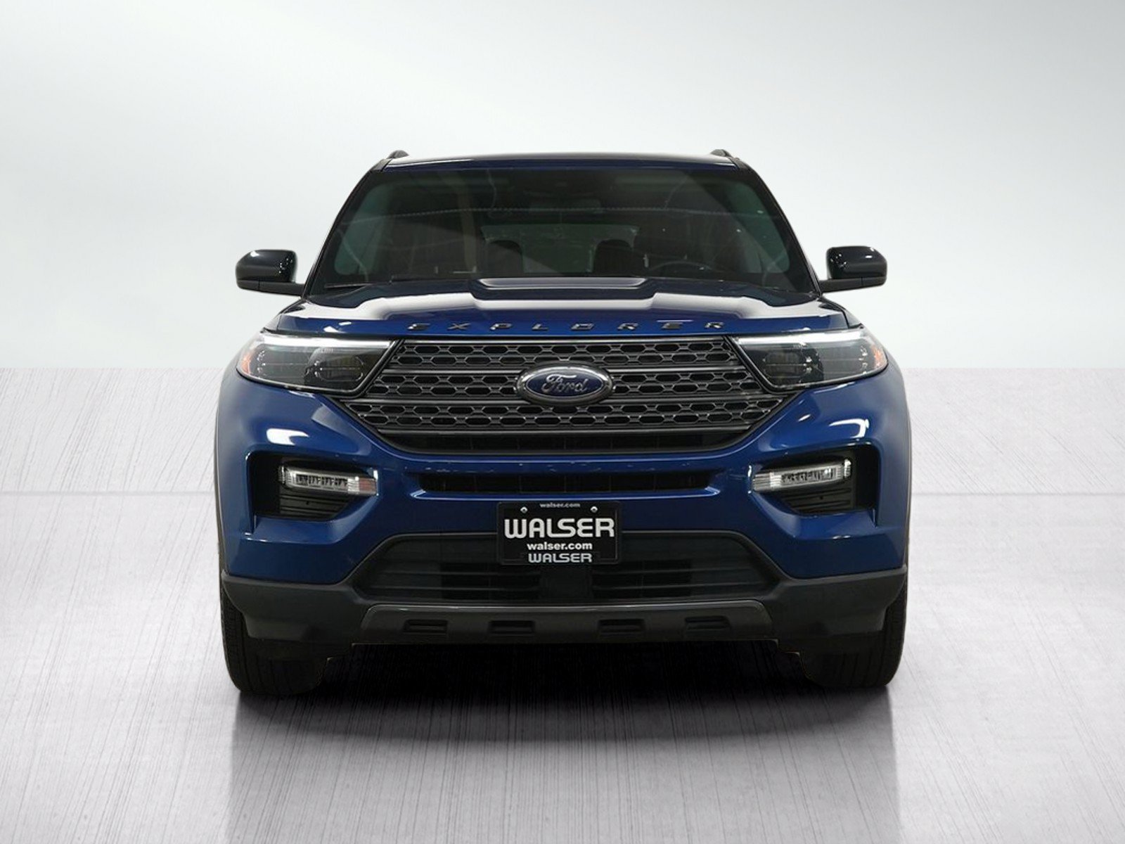 Used 2023 Ford Explorer XLT w/ XLT Sport Appearance Package AWD/4WD image 9