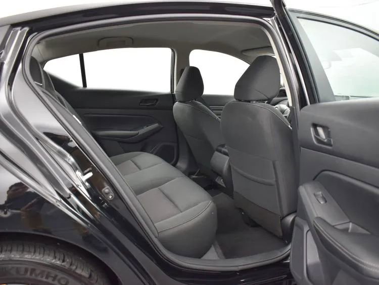 Used 2024 Nissan Altima 2.5 SV image 18