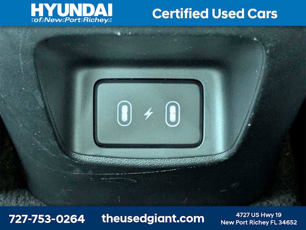 Certified 2025 Hyundai Elantra SEL image 14