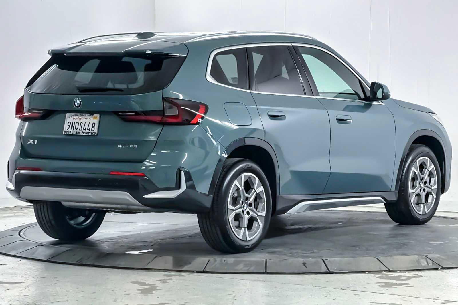 Used 2025 BMW X1 xDrive28i image 2
