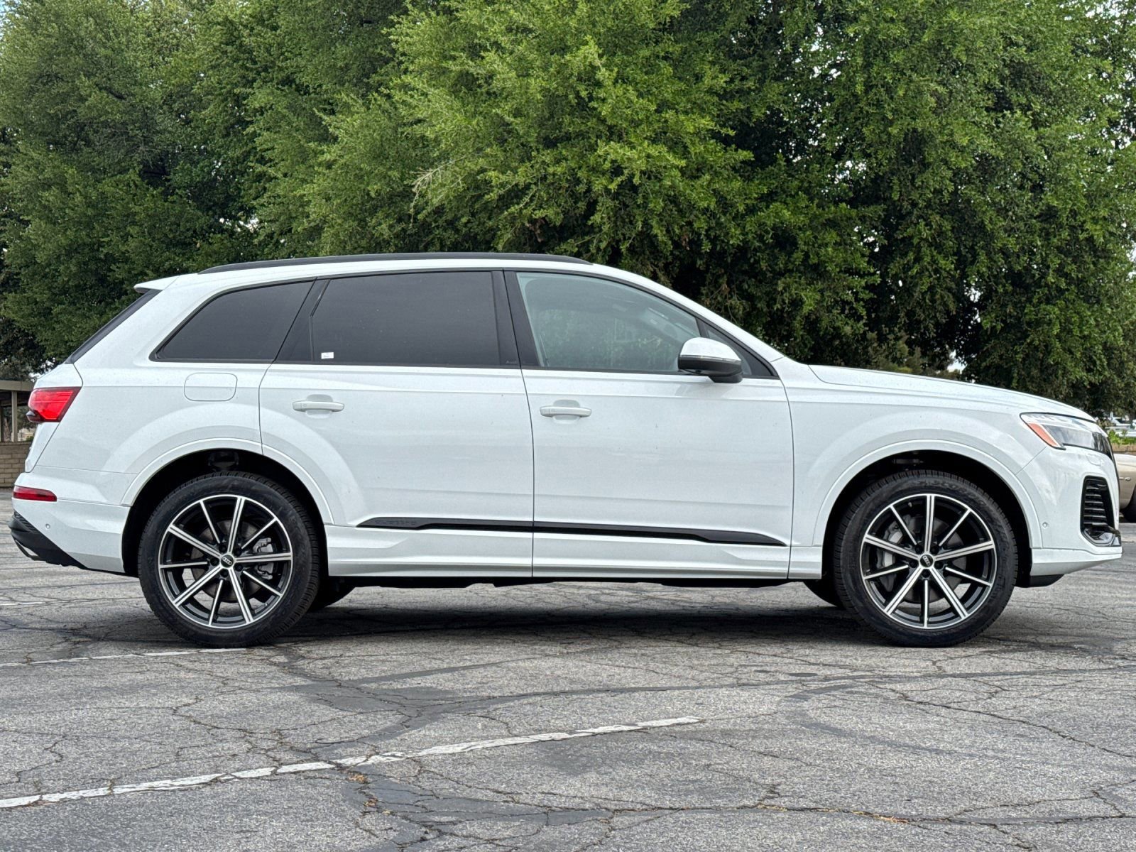 New 2026 Audi Q7 2.0T Premium Plus AWD/4WD image 3