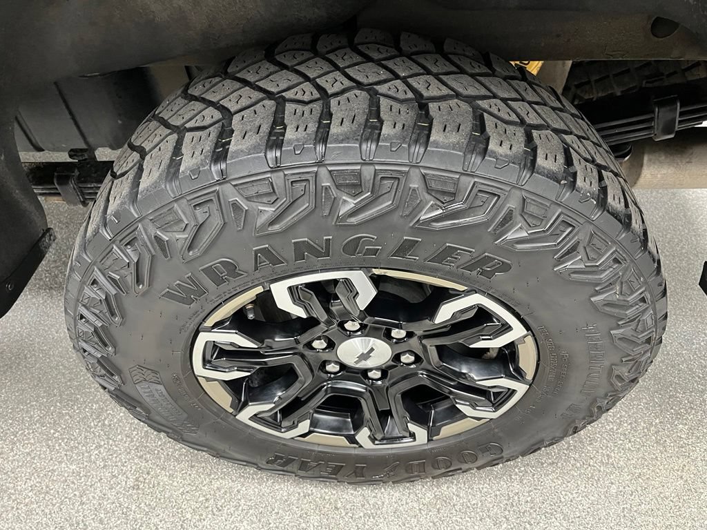 Used 2023 Chevrolet Silverado 1500 ZR2 AWD/4WD image 16