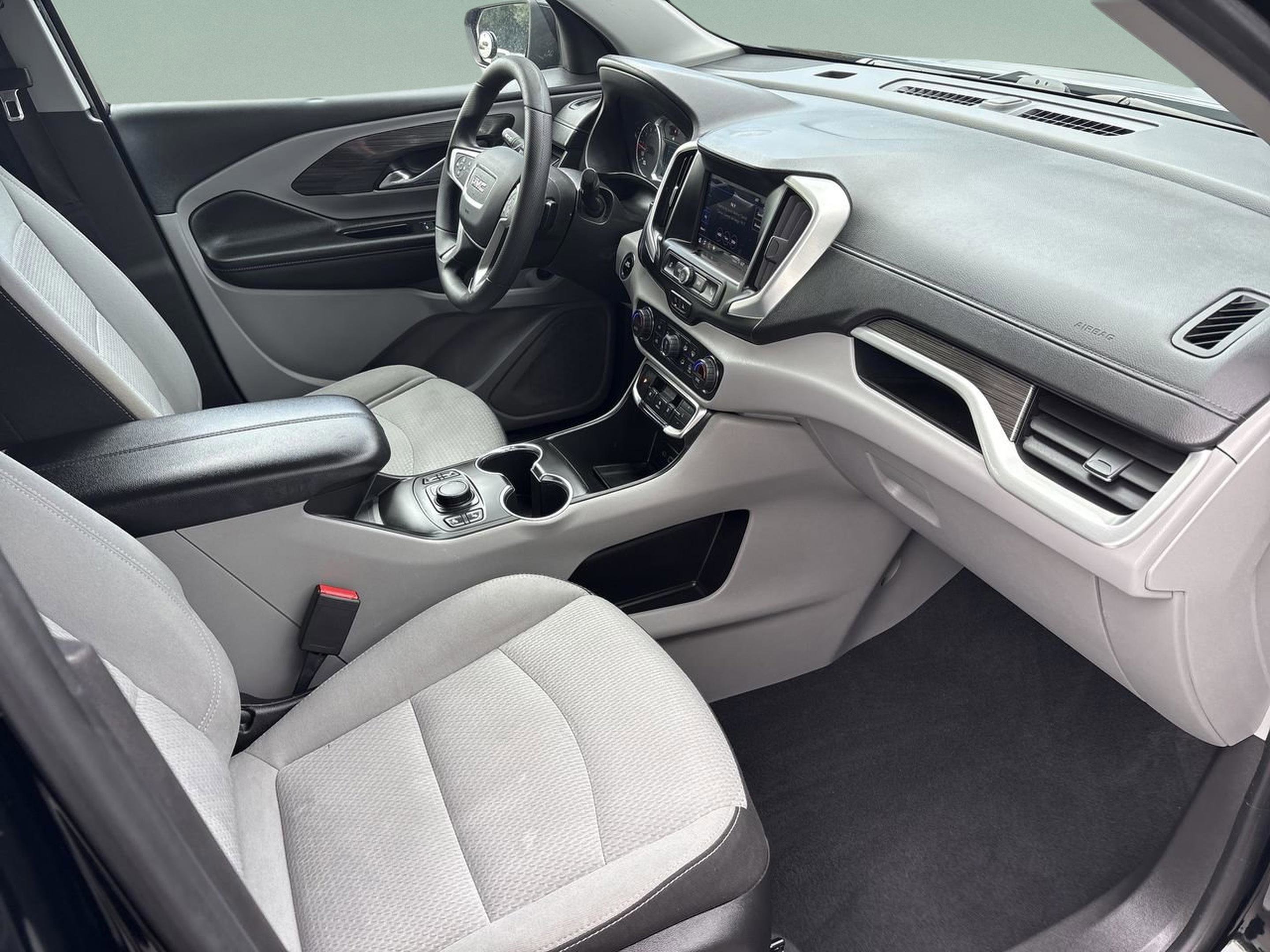 Used 2022 GMC Terrain SLE w/ Driver Convenience Package image 19