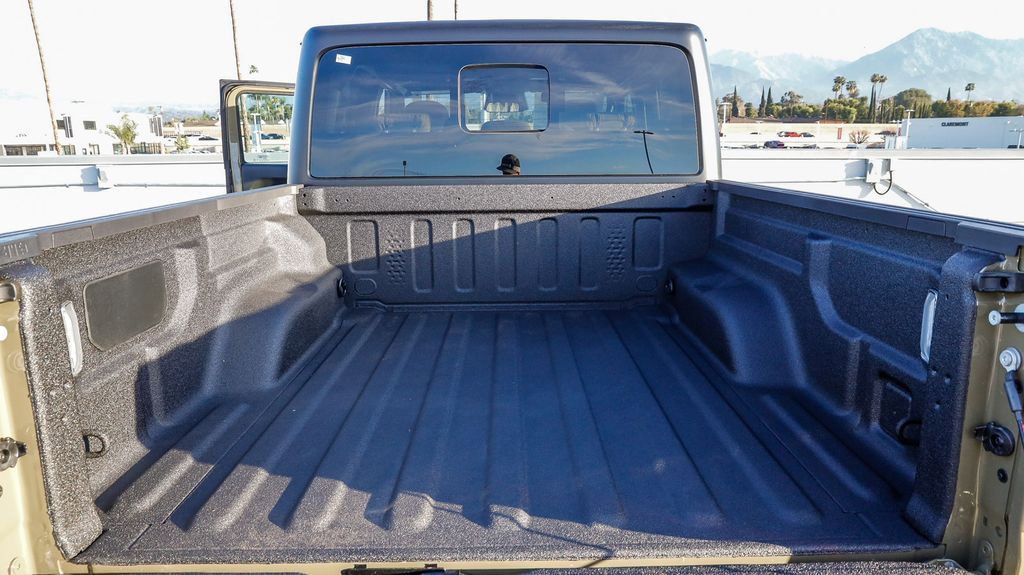 New 2026 Jeep Gladiator Willys image 31