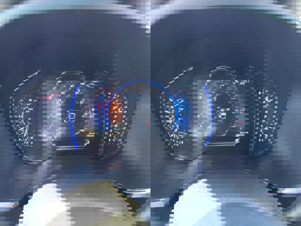 Used 2020 Hyundai Santa Fe Limited w/ Cargo Package image 9