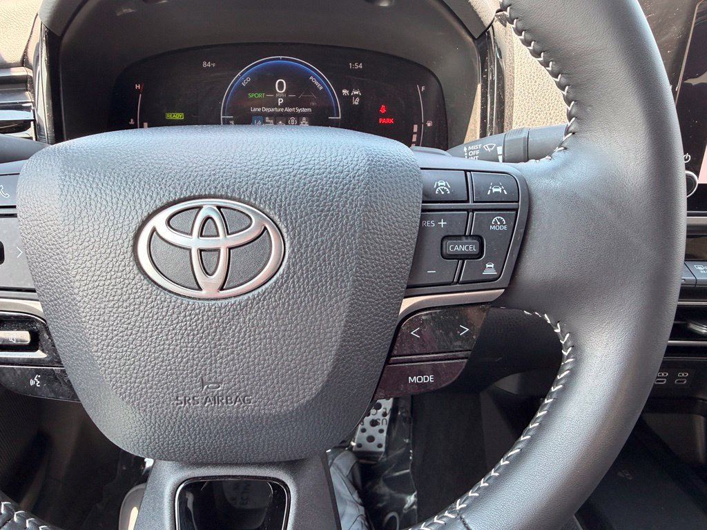 Used 2025 Toyota Camry SE AWD/4WD image 20