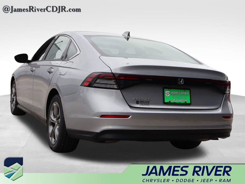 Used 2024 Honda Accord EX image 3