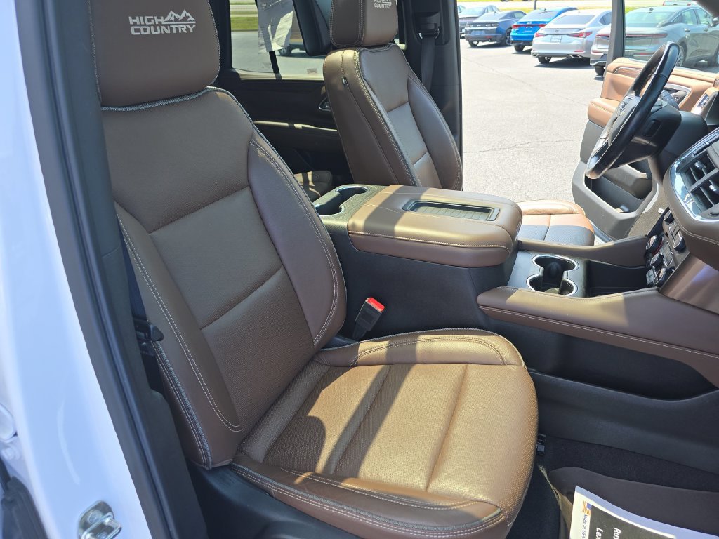 Used 2021 Chevrolet Tahoe High Country w/ Premium Package AWD/4WD image 26