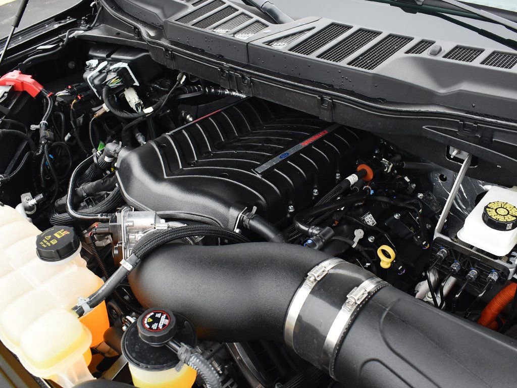 New 2025 Ford F150 XLT w/ Equipment Group 302A MID image 30