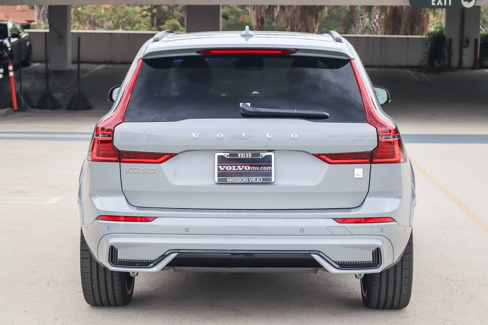 New 2026 Volvo XC60 T8 Polestar w/ Protection Package Premier AWD/4WD image 5
