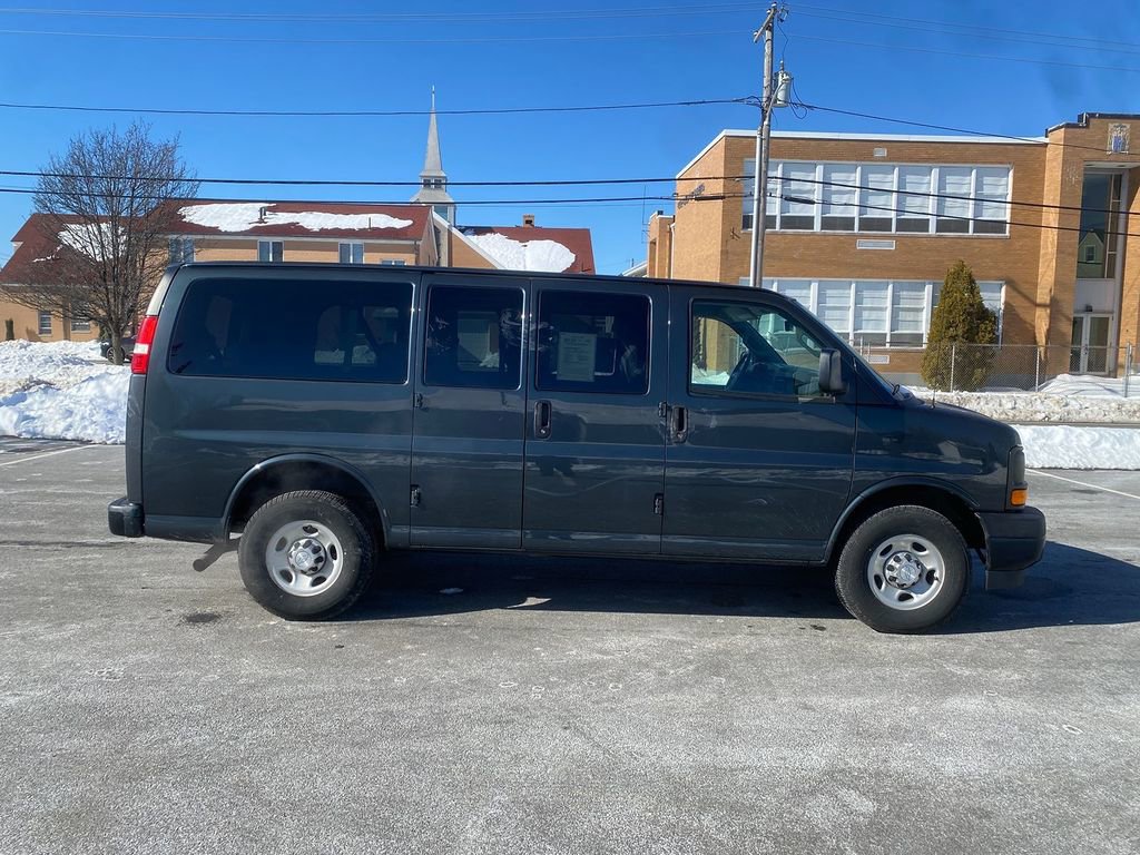 Used 2017 Chevrolet Express 2500 LS image 4