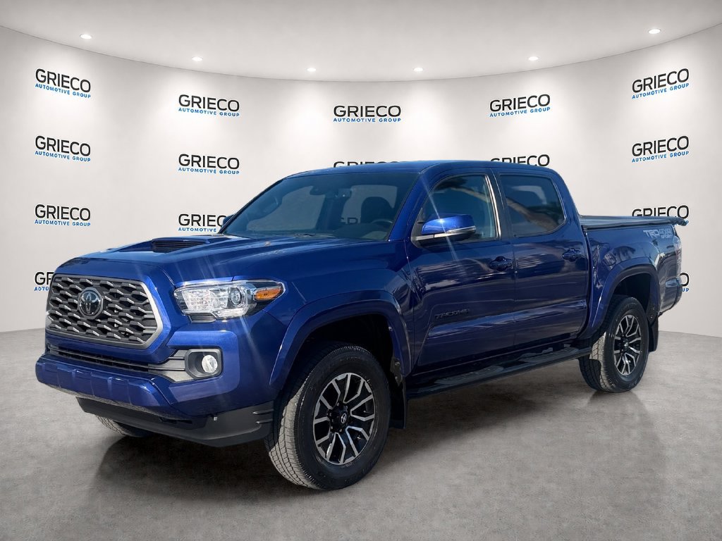 Used 2022 Toyota Tacoma TRD Sport w/ Black Out Package (TMS) AWD/4WD image 3