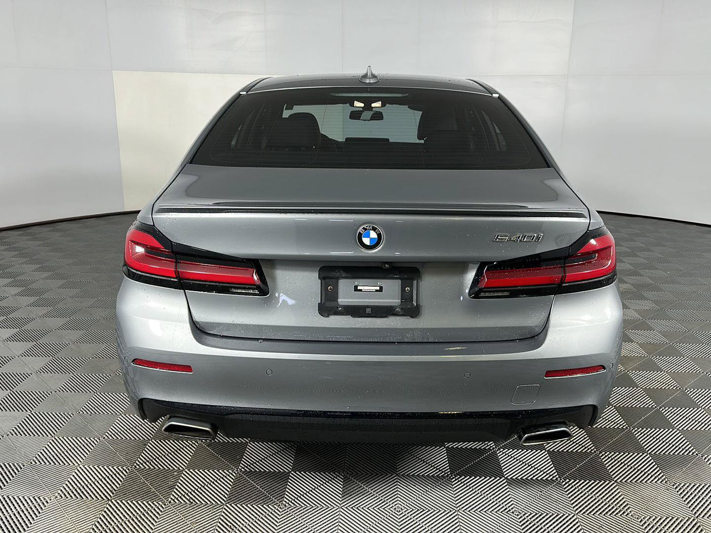 Used 2023 BMW 540i xDrive w/ Premium Package AWD/4WD image 28