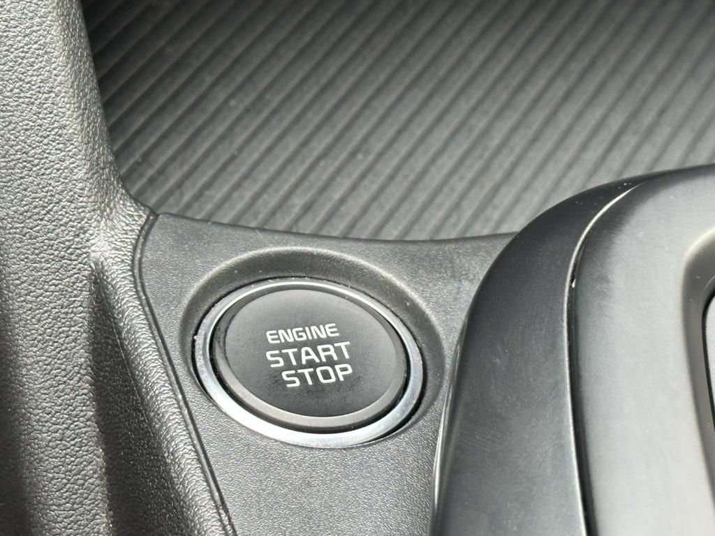 Used 2025 Kia K4 LXS image 11