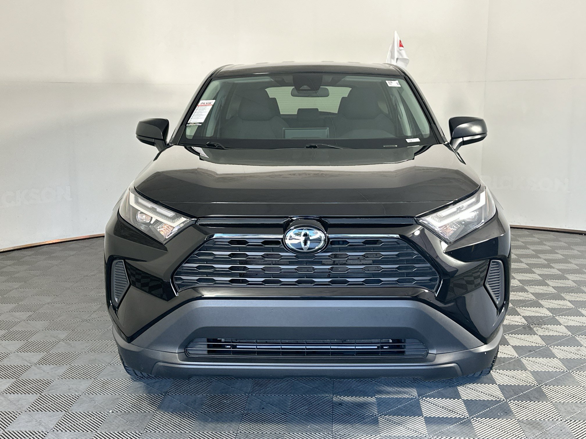Used 2025 Toyota RAV4 LE FWD image 8