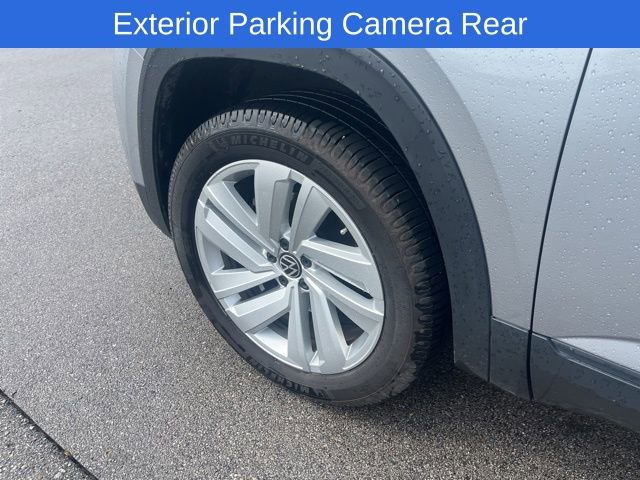 Certified 2022 Volkswagen Atlas Cross Sport SE w/ Panoramic Sunroof Package image 11