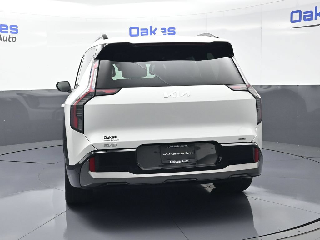Certified 2024 Kia EV9 GT-Line AWD/4WD image 7