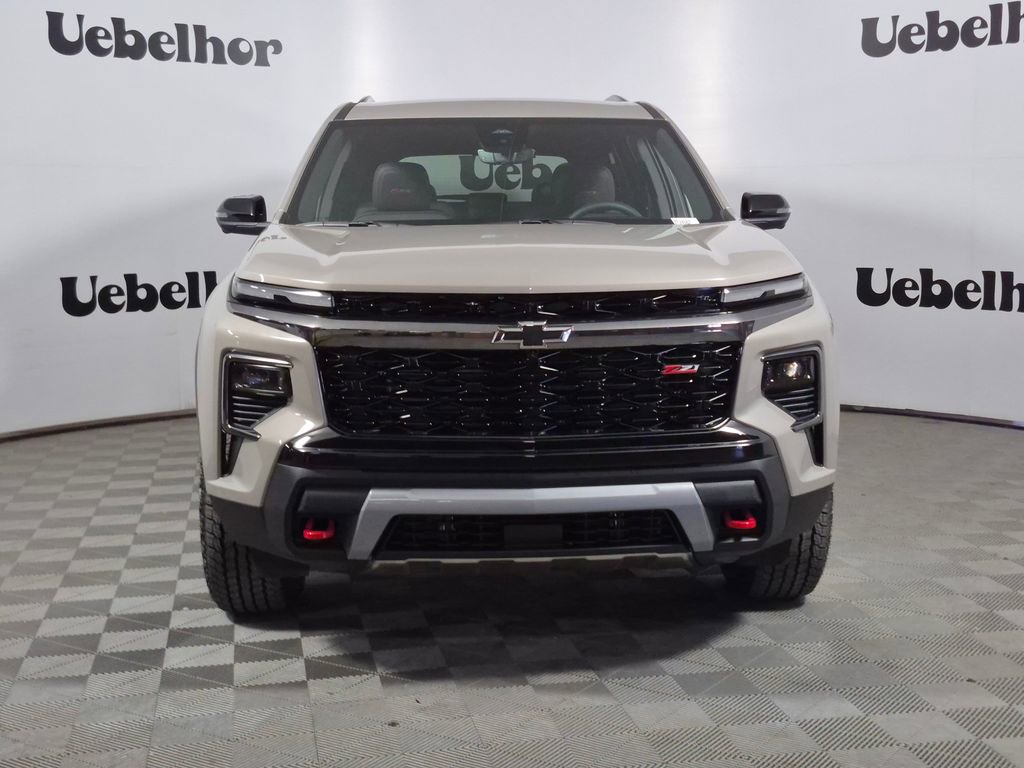 New 2026 Chevrolet Traverse Z71 w/ Driver Confidence Package AWD/4WD image 2