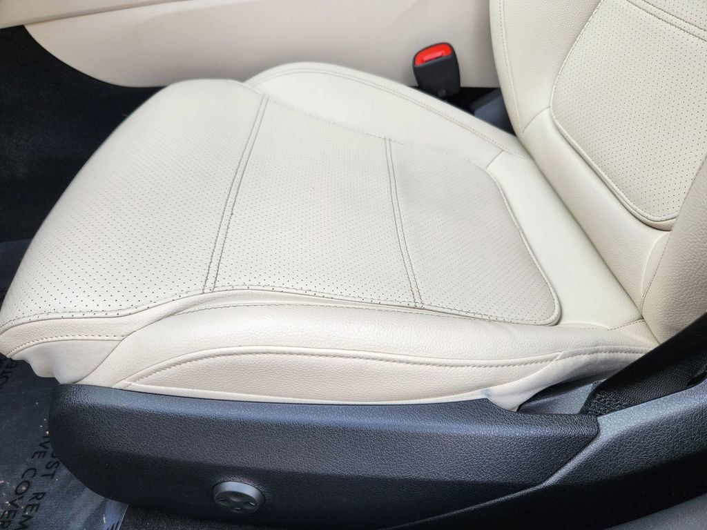 Certified 2023 Mercedes-Benz C 300 4MATIC Sedan image 23