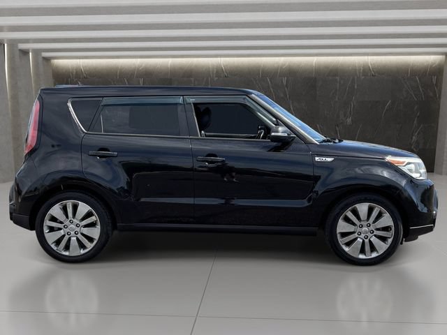 Used 2015 Kia Soul ! FWD image 7