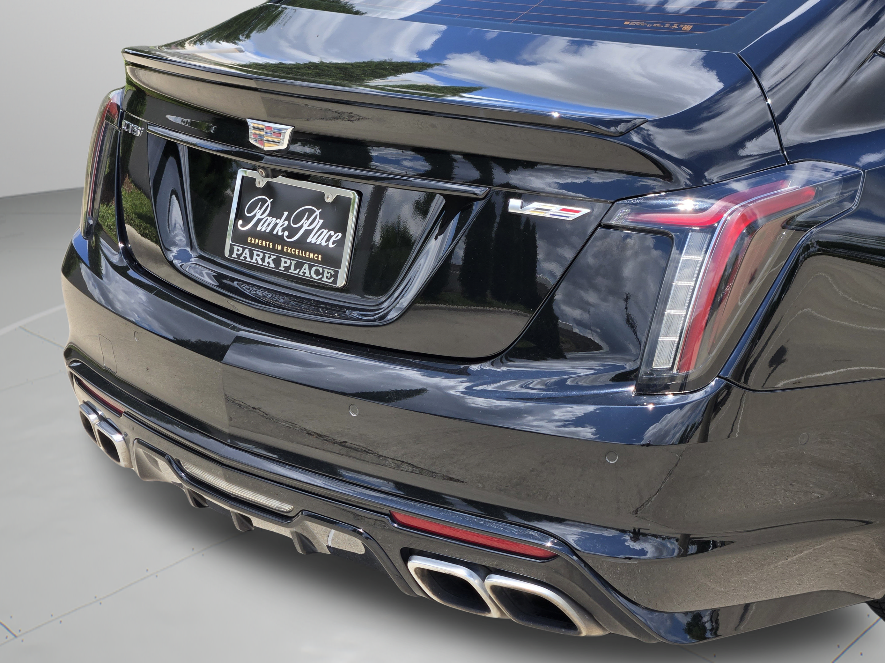 Used 2022 Cadillac CT5 V w/ Premium Package RWD image 42