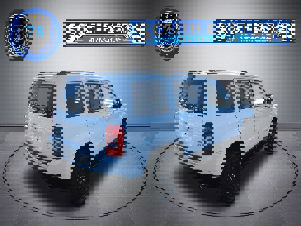 Used 2017 Jeep Patriot High Altitude image 6