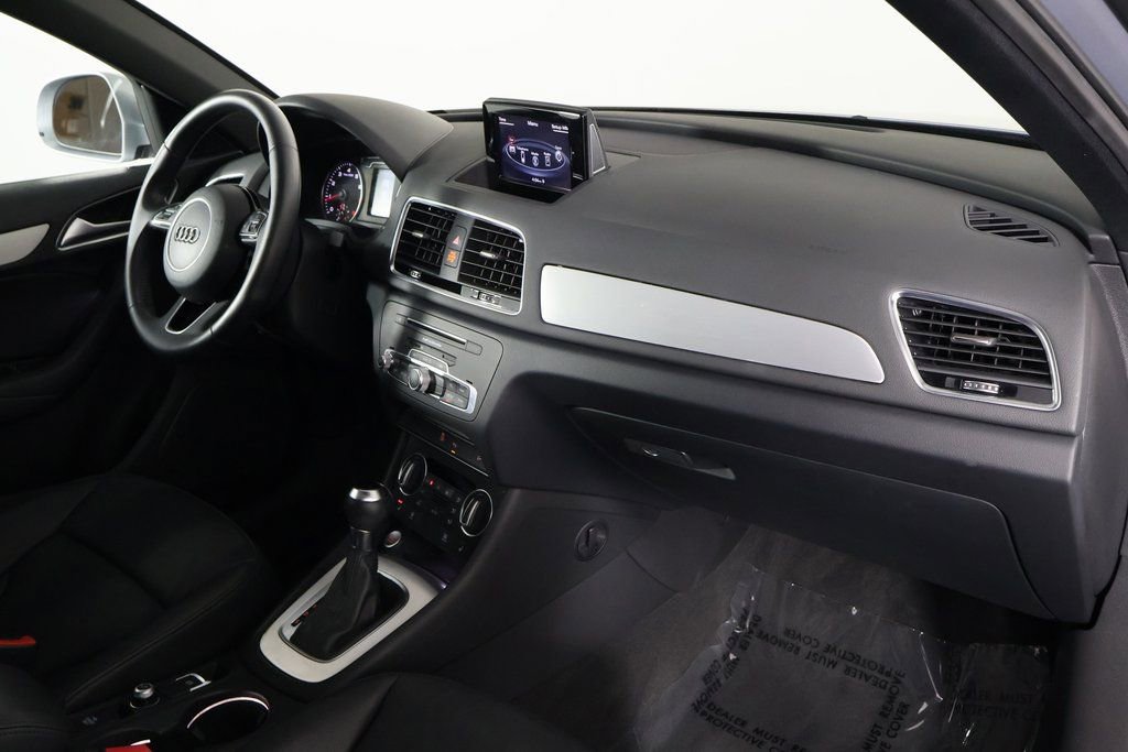 Used 2018 Audi Q3 2.0T Premium image 9