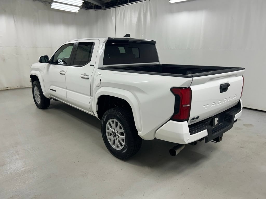Used 2024 Toyota Tacoma SR5 AWD/4WD image 6