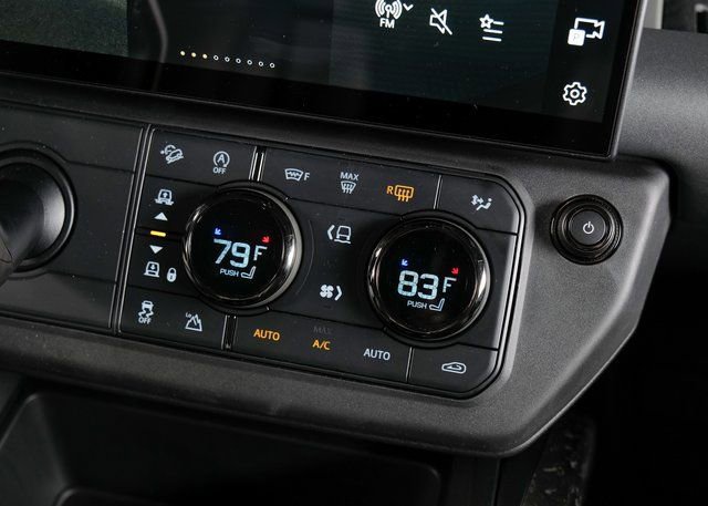 New 2026 Land Rover Defender 110 OCTA AWD/4WD image 15