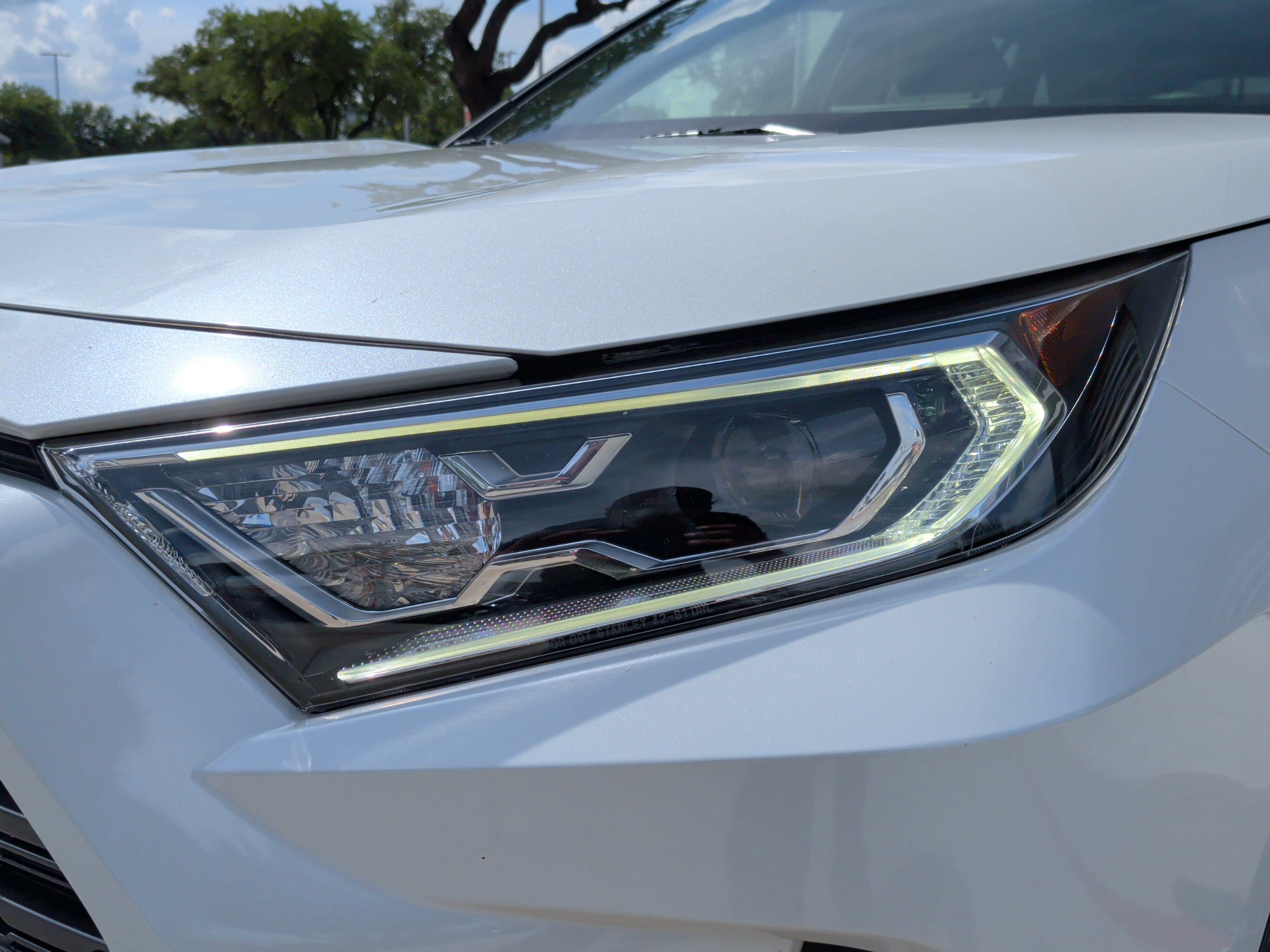Used 2021 Toyota RAV4 XSE w/ XSE Grade Weather Package AWD/4WD image 6