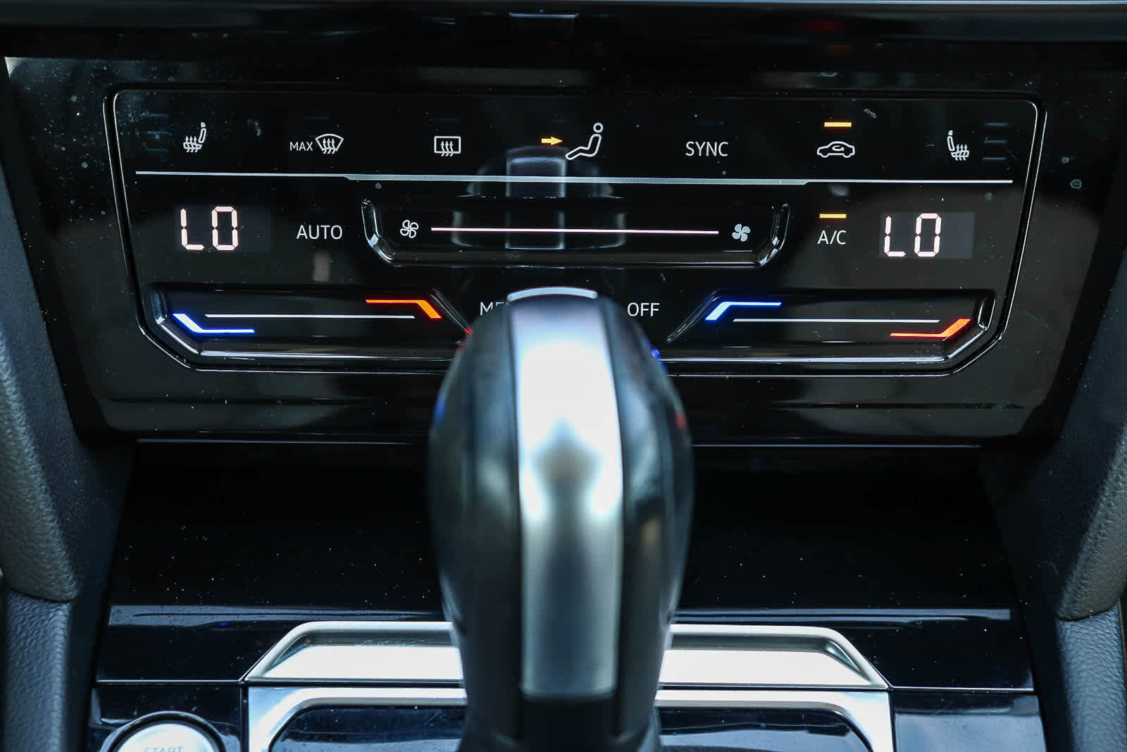 Used 2021 Volkswagen Arteon SE image 14