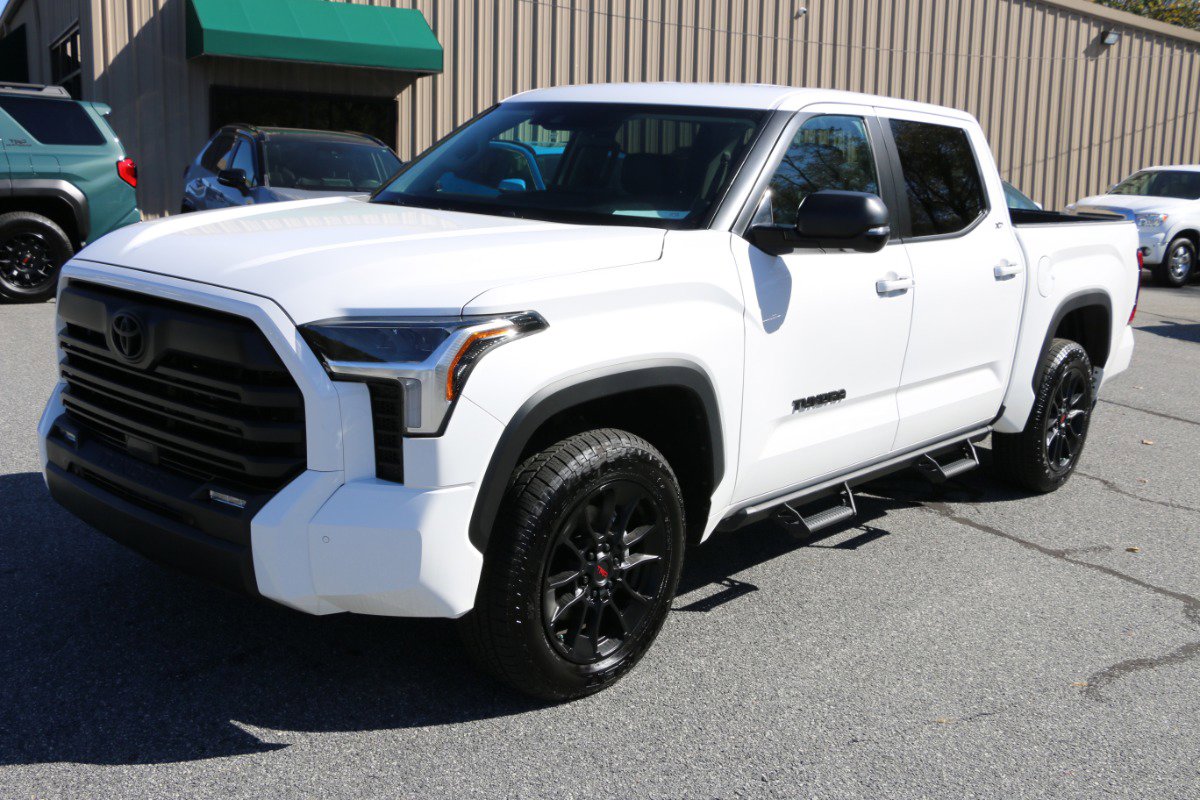 Used 2024 Toyota Tundra SR5 image 1
