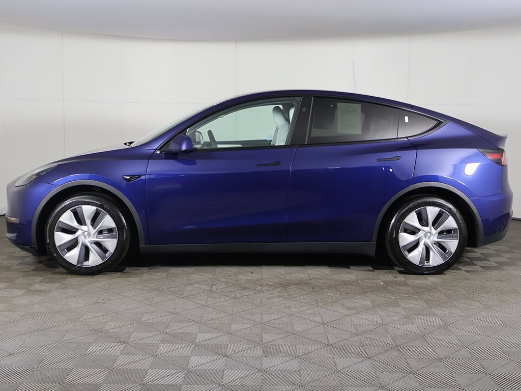 Used 2023 Tesla Model Y Long Range AWD/4WD image 21