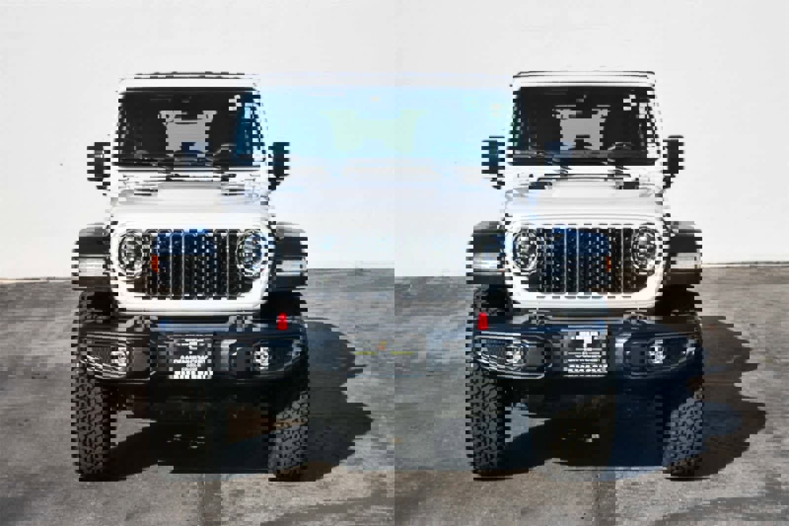 Used 2024 Jeep Wrangler Unlimited Rubicon image 2