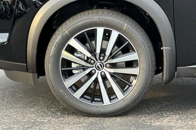 New 2025 Nissan Pathfinder Platinum w/ Cargo Package image 33