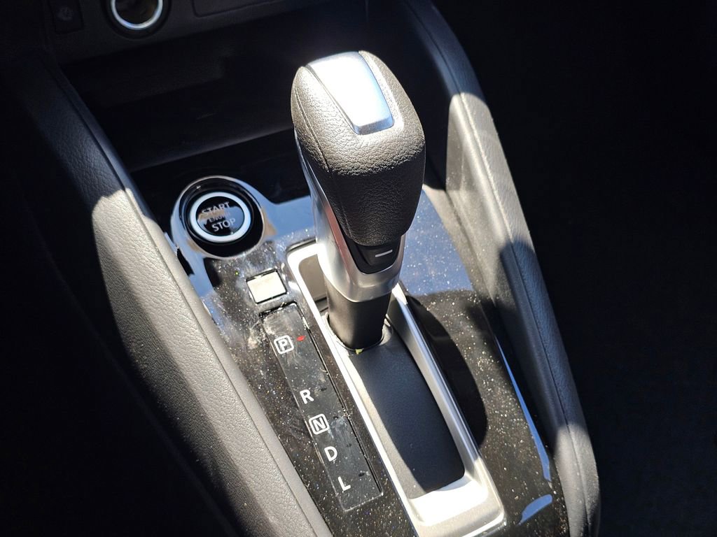 New 2025 Nissan Versa SR w/ Trunk Package image 12