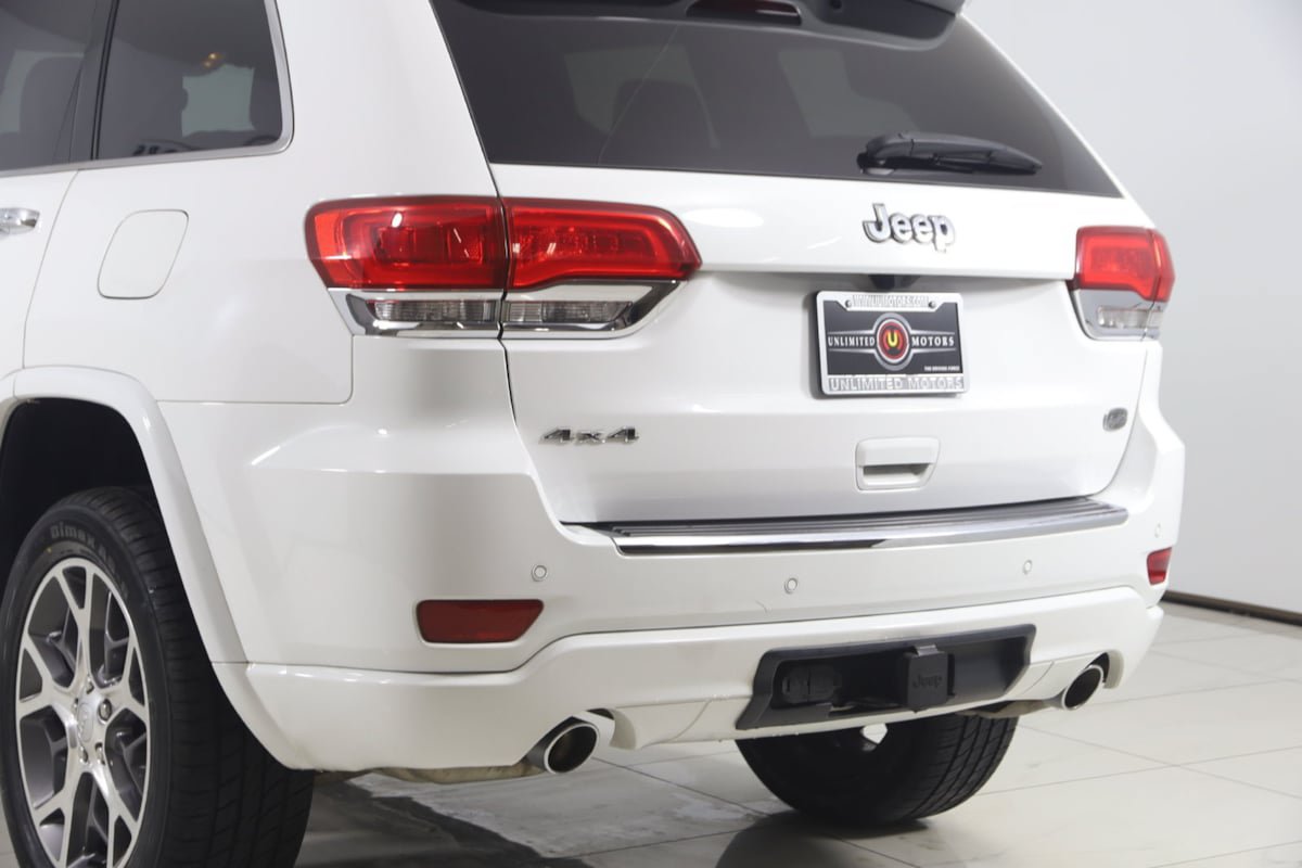 Used 2021 Jeep Grand Cherokee Overland AWD/4WD image 23