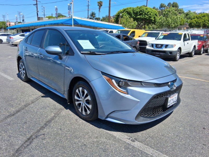 Used 2021 Toyota Corolla LE FWD image 1