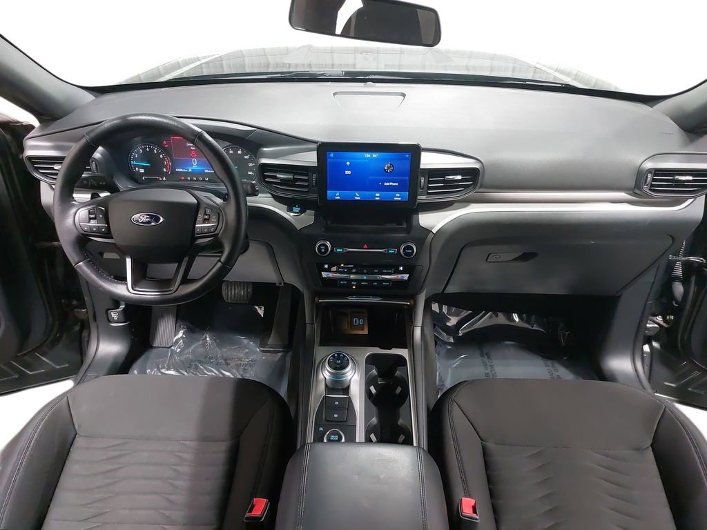 Used 2020 Ford Explorer XLT image 9