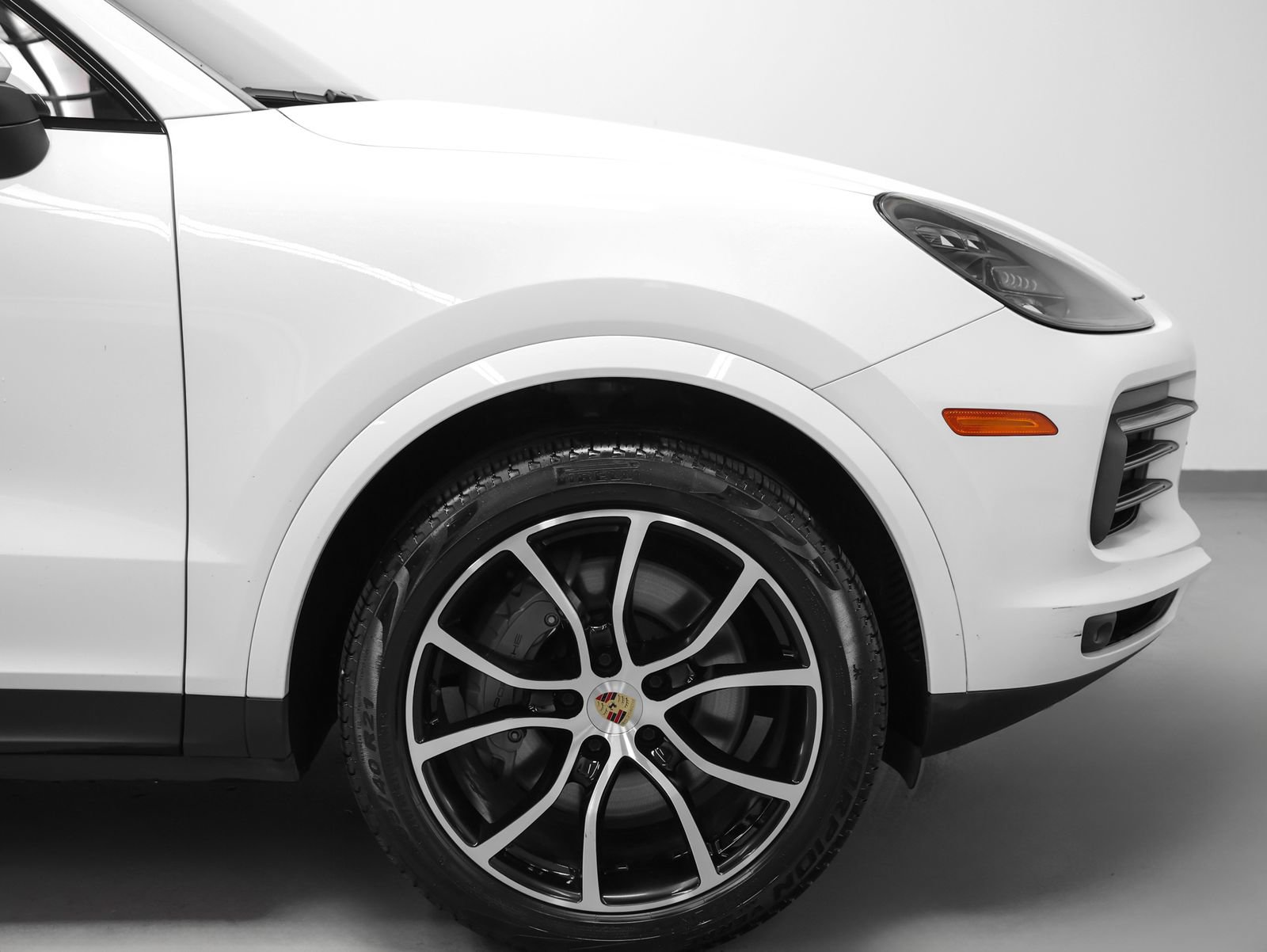 Used 2023 Porsche Cayenne S Platinum image 14
