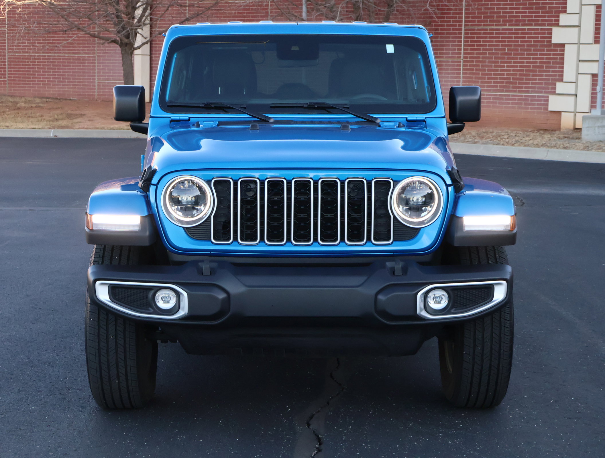 Used 2024 Jeep Wrangler Sahara image 26