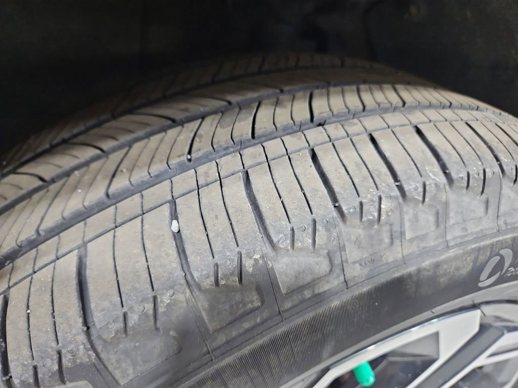 Certified 2025 Hyundai Tucson Limited image 30