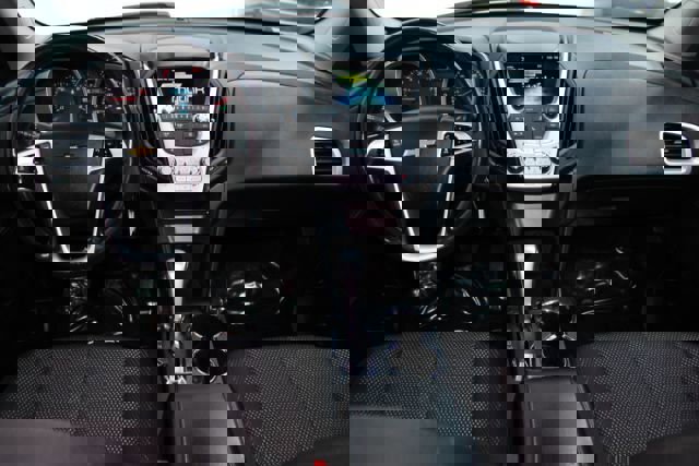 Used 2014 Chevrolet Equinox LT image 2