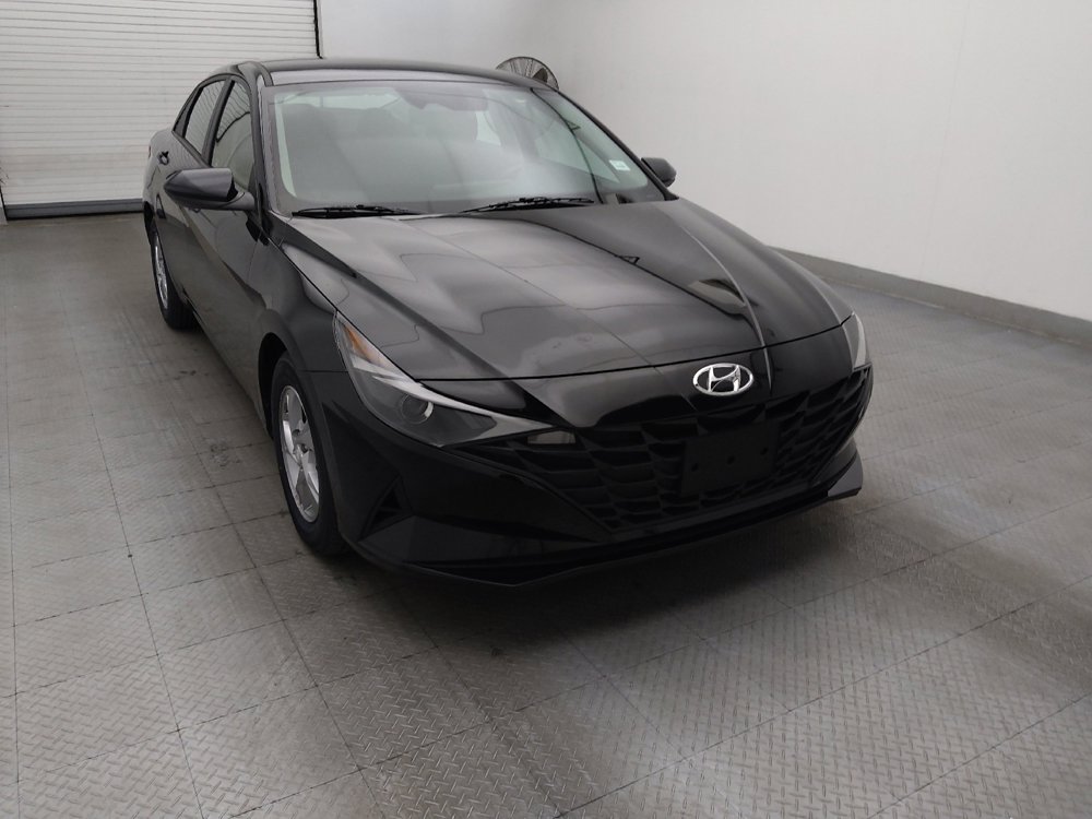Used 2021 Hyundai Elantra SE w/ Cargo Package image 14