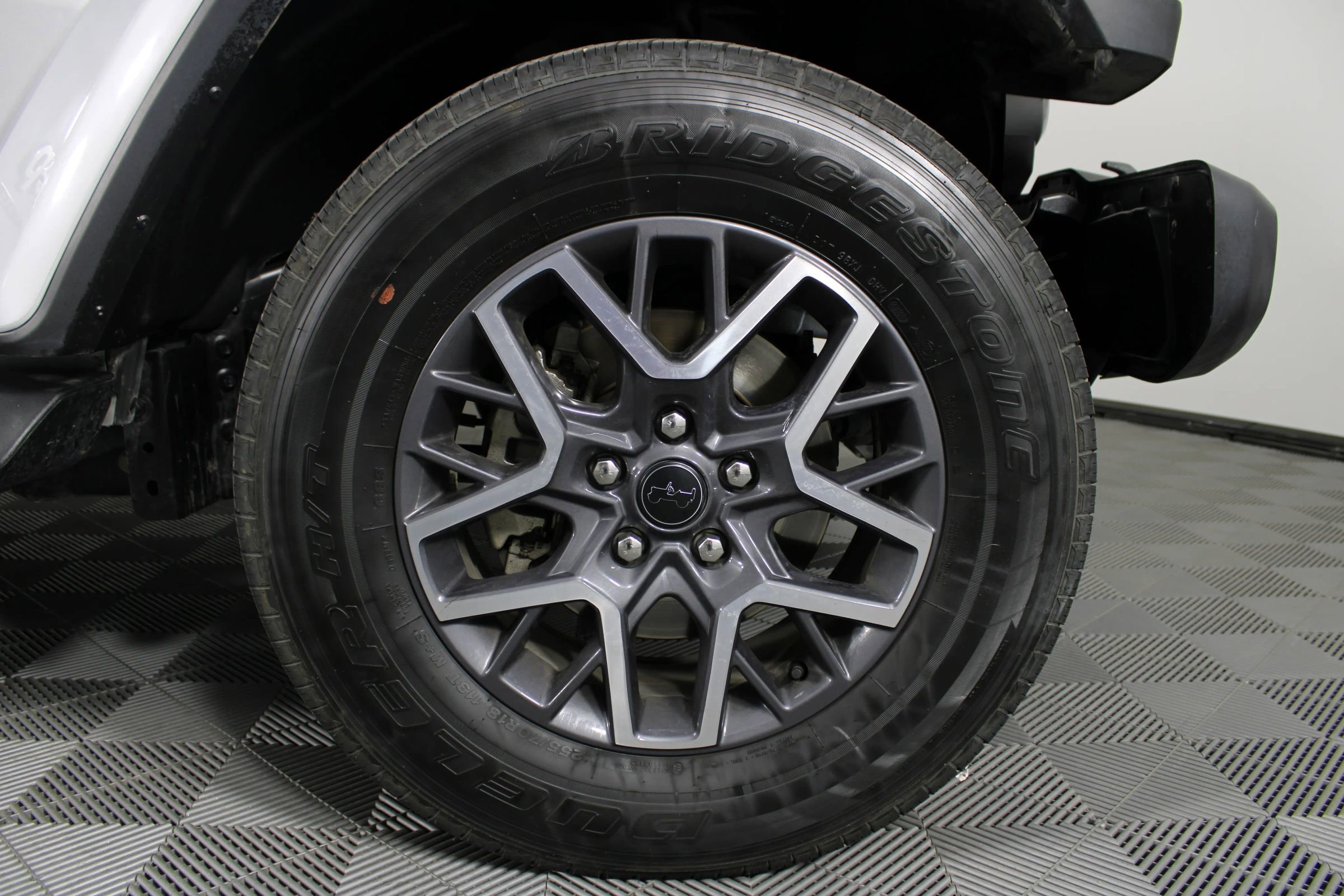 Used 2024 Jeep Wrangler Unlimited Sahara image 47