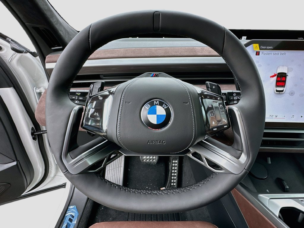 New 2027 BMW X5 xDrive40i w/ M Sport Professional Package AWD/4WD image 10