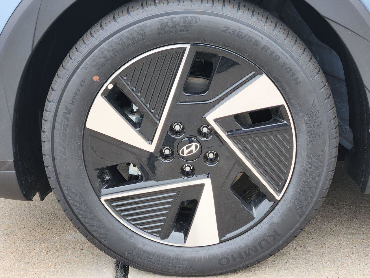 New 2026 Hyundai Ioniq 5 SEL RWD image 7